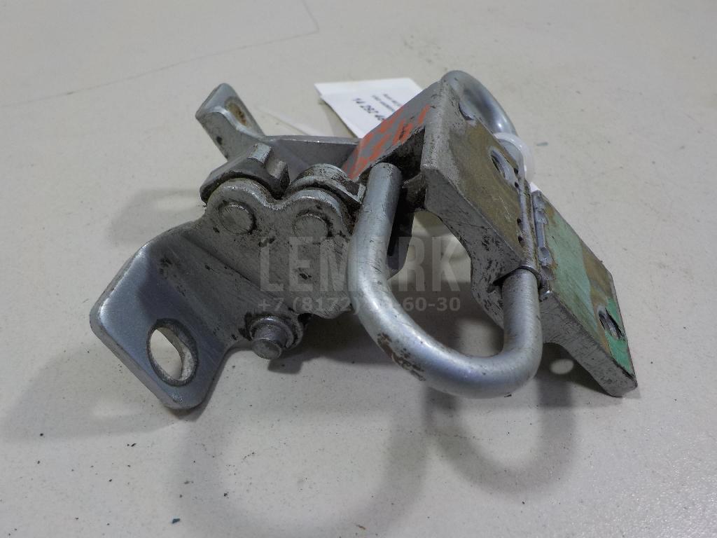 Петля двери задней правой нижняя для  Ford Fiesta 1989-1995