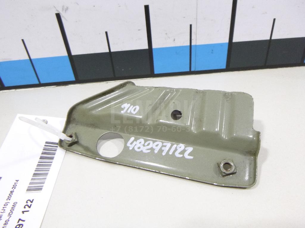 Кронштейн крепления крыла F3180JD0M0 Nissan