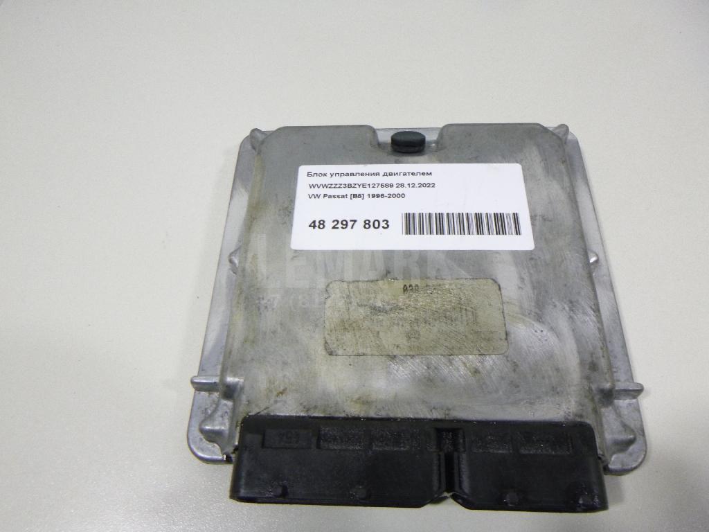 Блок управления двигателем 038906019CD VAG