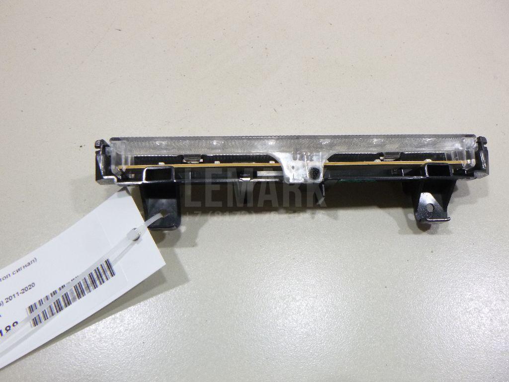 Фонарь задний (стоп сигнал) 6RU945087A VAG