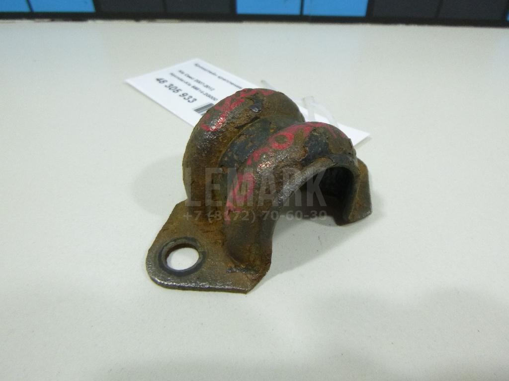 Кронштейн крепления переднего стабилизатора 555142G000 Hyundai-Kia