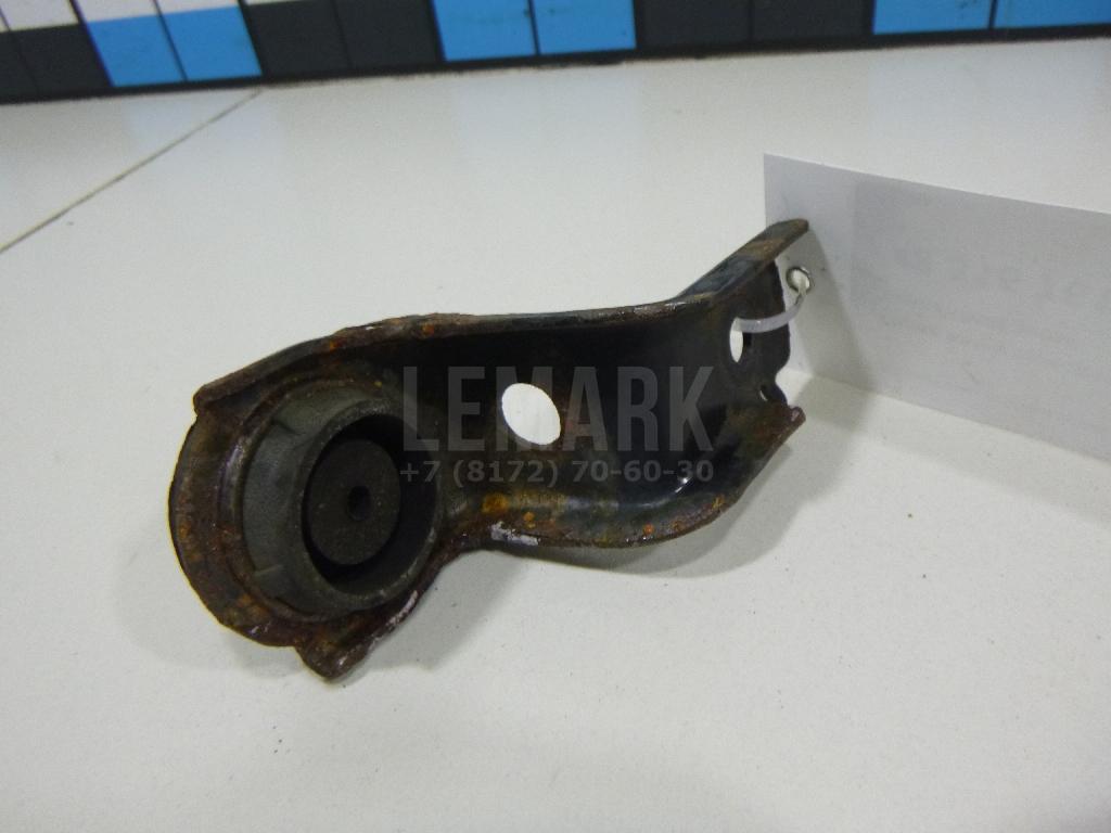 Кронштейн радиатора 1653328030 Toyota