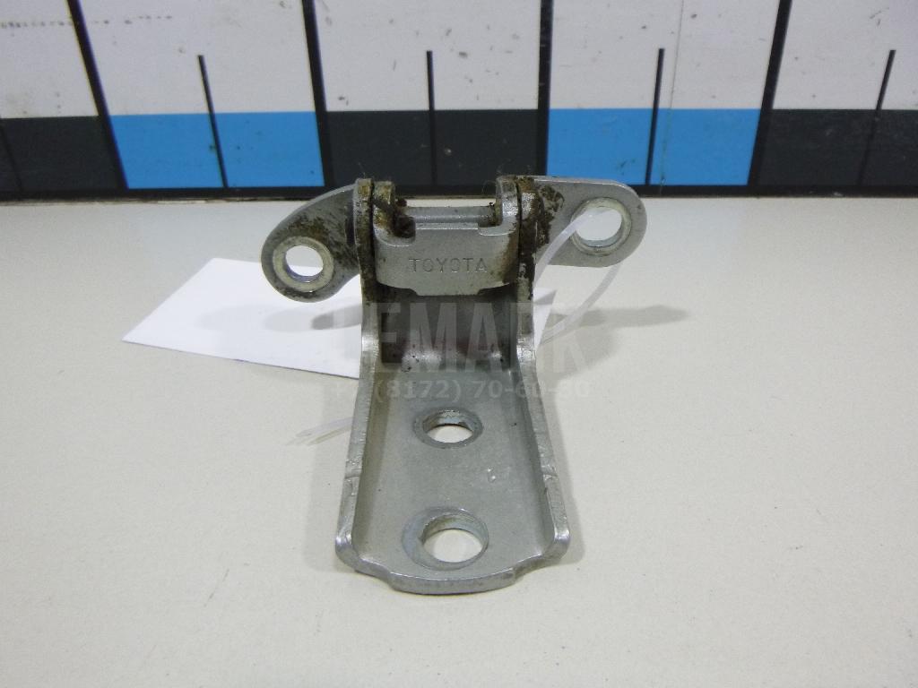 Петля двери задней правой нижняя 6877005020 Toyota