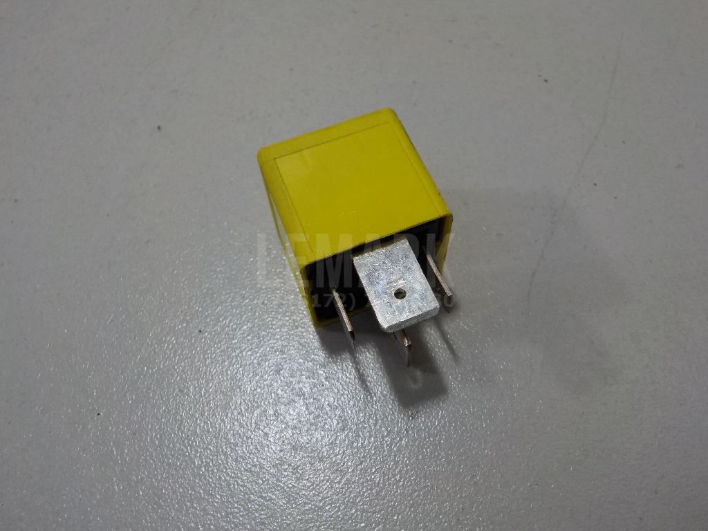 Реле 90226846 GM
