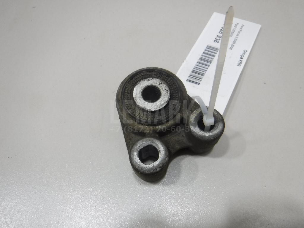Опора КПП 1370378 Ford