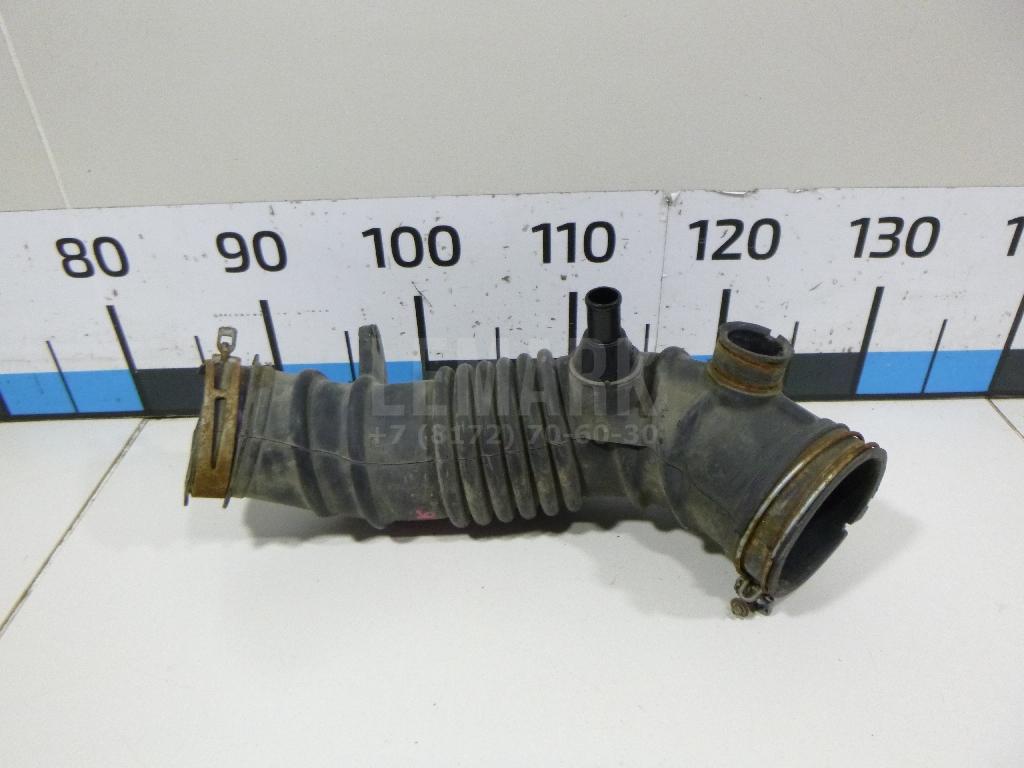 Патрубок воздушного фильтра 1788128260 Toyota