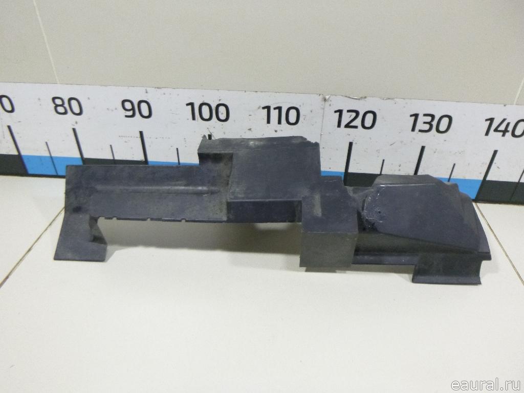 Воздуховод радиатора правый