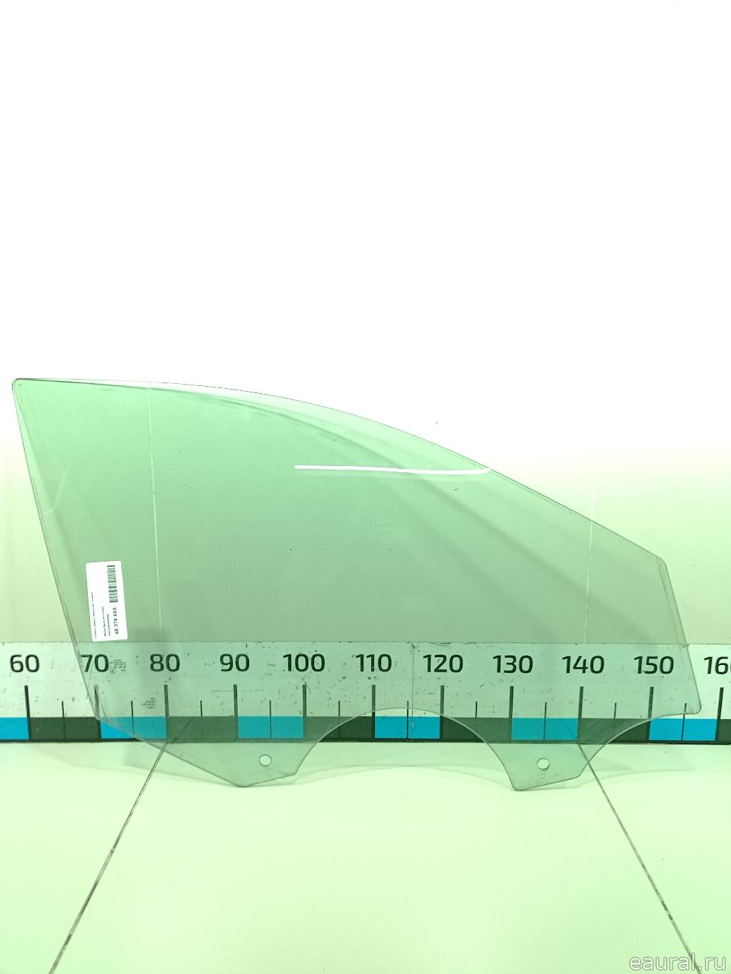 Стекло двери передней правой