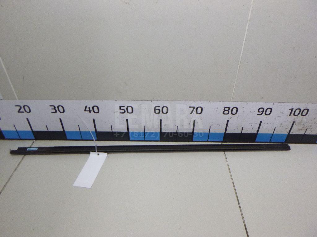 Накладка стекла заднего правого 154006 GM