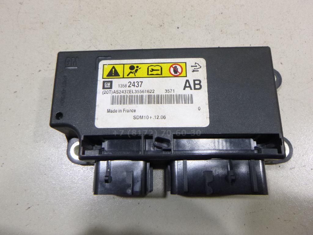 Блок управления AIR BAG 13582437 GM