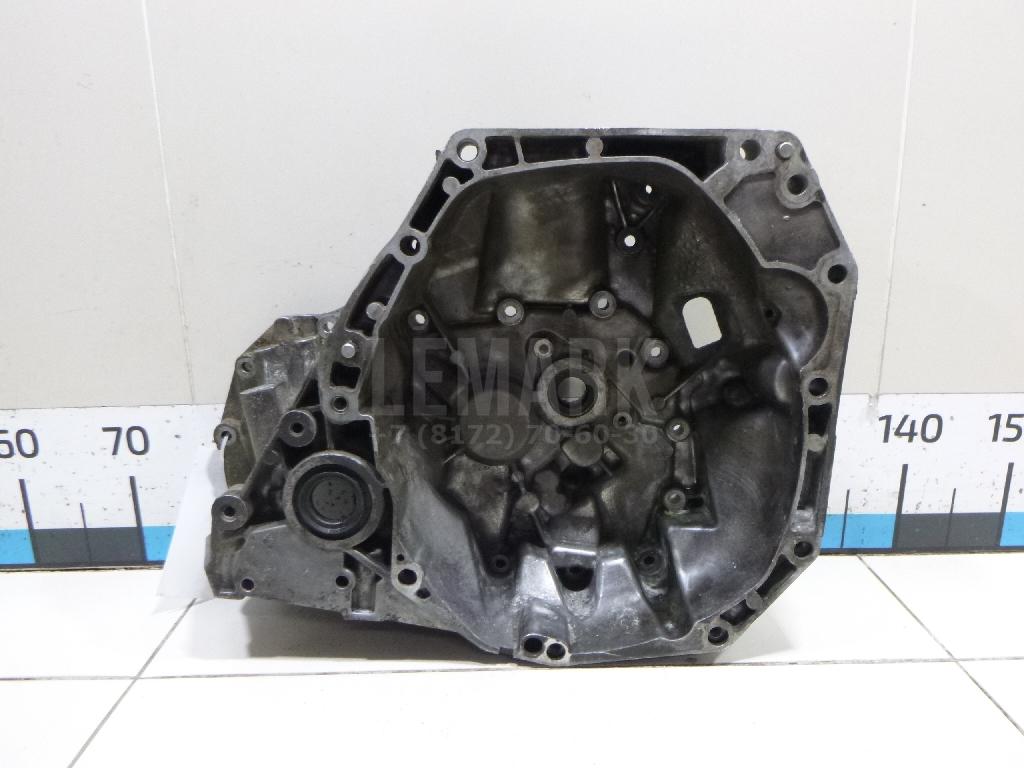 Корпус КПП 3040000QAW Nissan