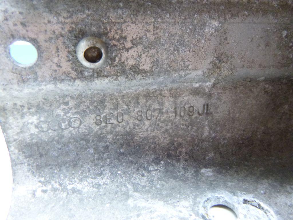 Усилитель переднего бампера для  Audi A4 [B5] 1994-2001