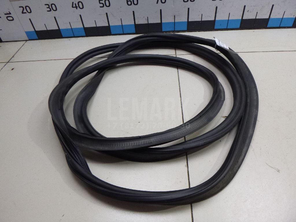 Уплотнитель багажника 5JA827705G VAG
