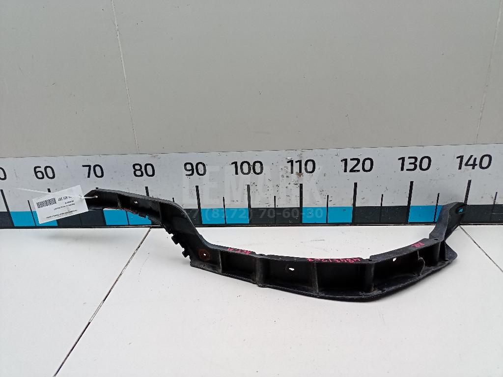 Направляющая заднего бампера правая 93306735 GM