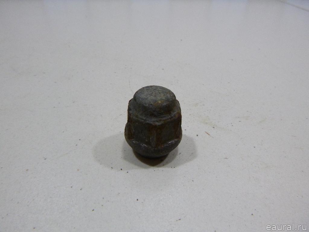 Гайка колеса