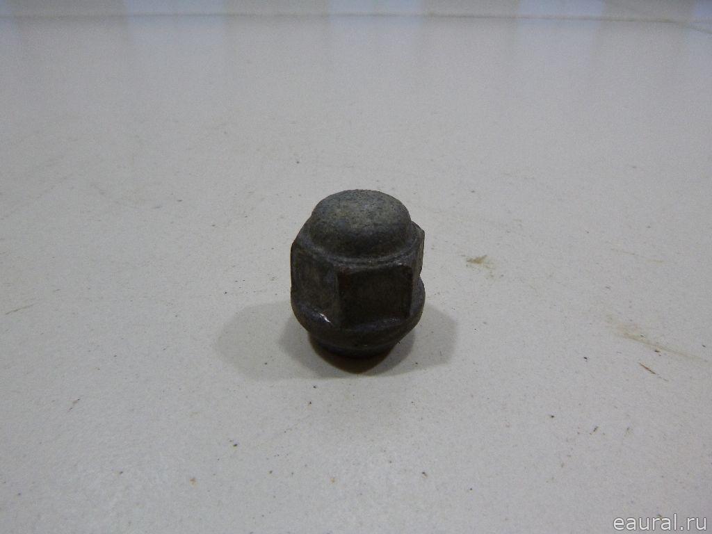 Гайка колеса