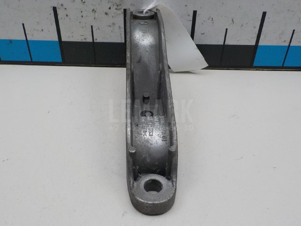 Кронштейн крепления переднего стабилизатора для  BMW X1 F48 2014-2022