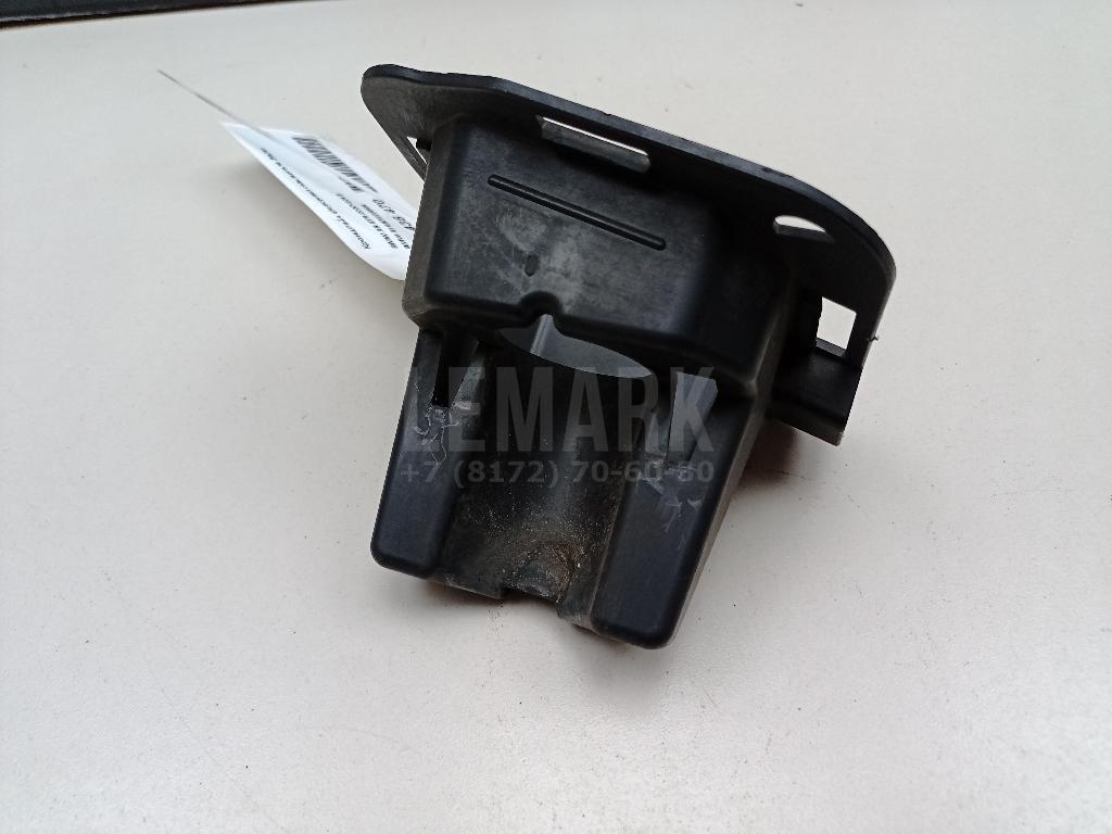 Кронштейн форсунки омывателя фары для  BMW 7-serie E65/E66 2001-2008