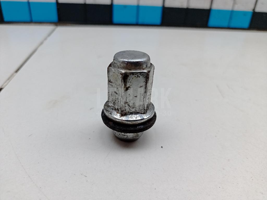 Гайка колеса 9094201058 Toyota
