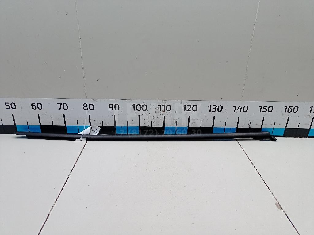 Накладка стекла заднего правого 5C68394785AP VAG