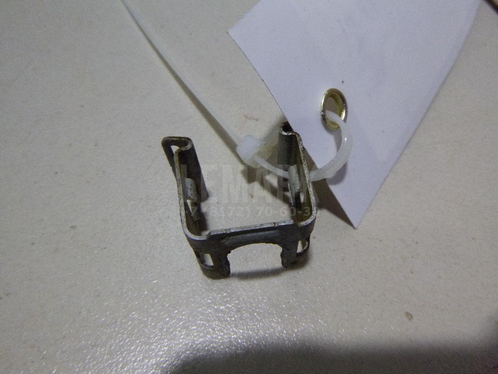 Крепеж форсунки 1429835 Ford
