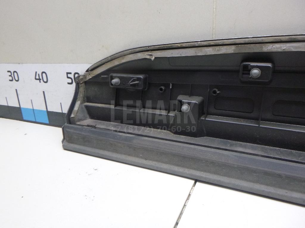 Накладка двери передней правой для  BMW 1-serie F20/F21 2011-2019