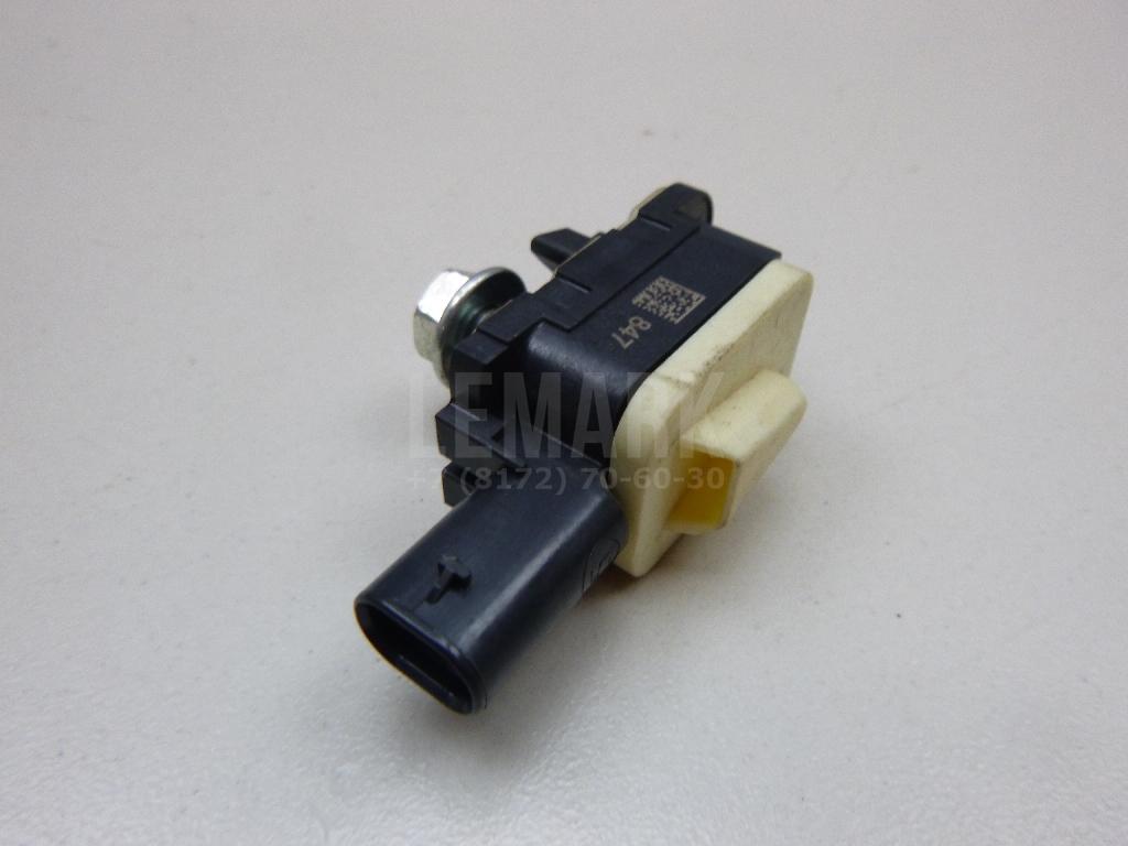 Датчик AIR BAG 7P0959354 VAG
