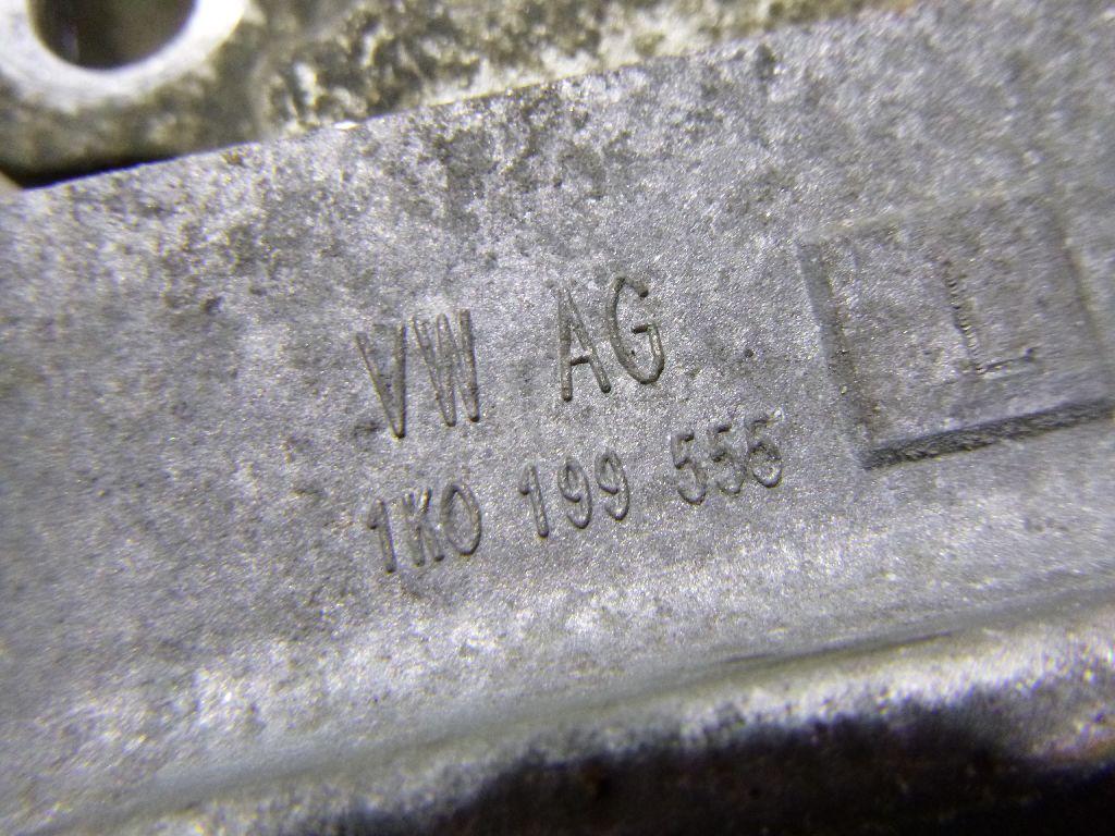 Опора двигателя левая для  Audi TT(8N) 1998-2006