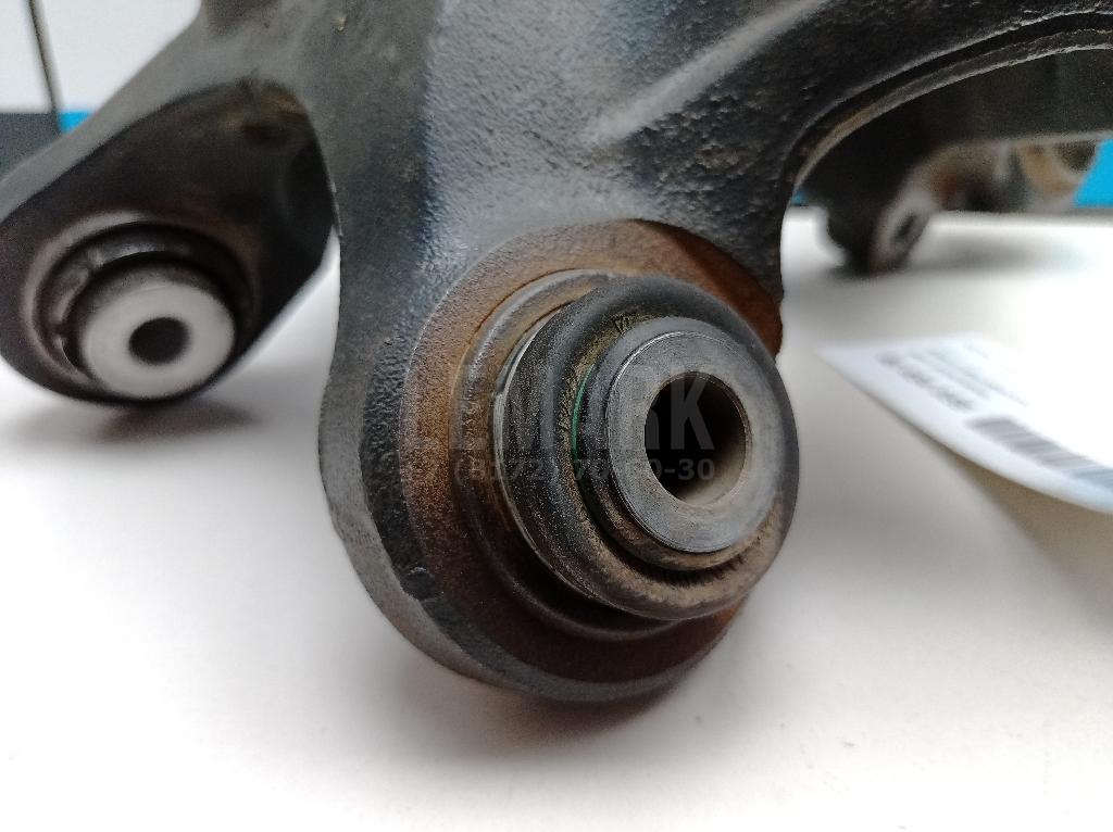 Кулак поворотный задний левый для  BMW 1-serie E82/E88 2007-2013