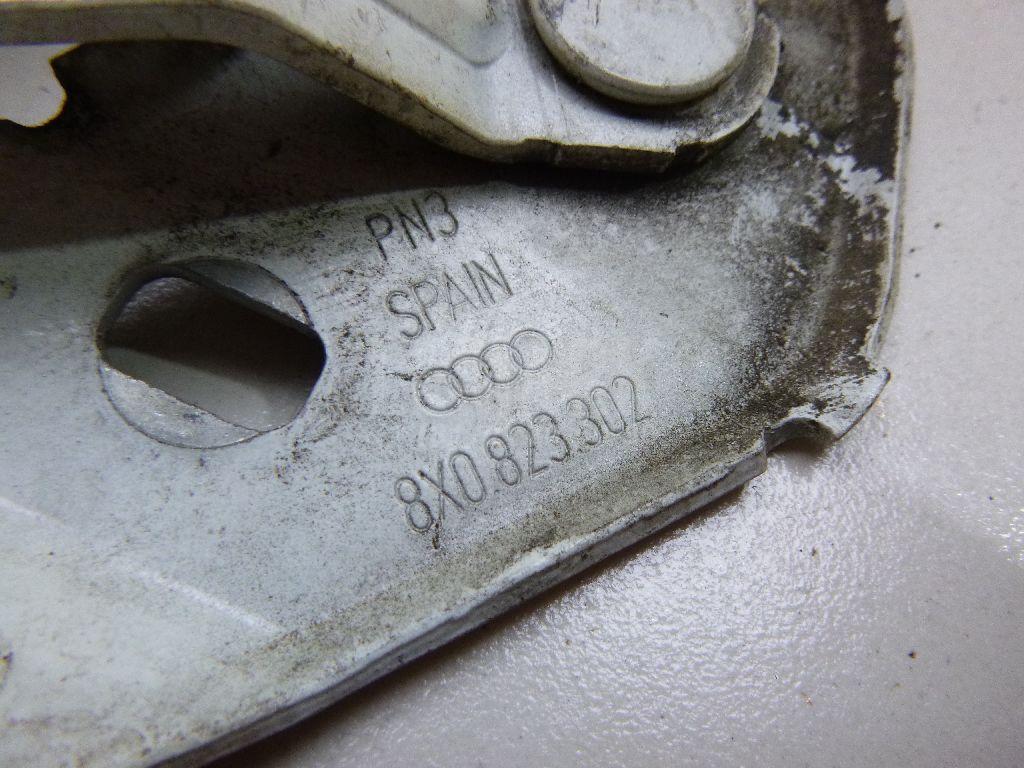 Петля капота правая для  BMW X5 E70 2007-2013