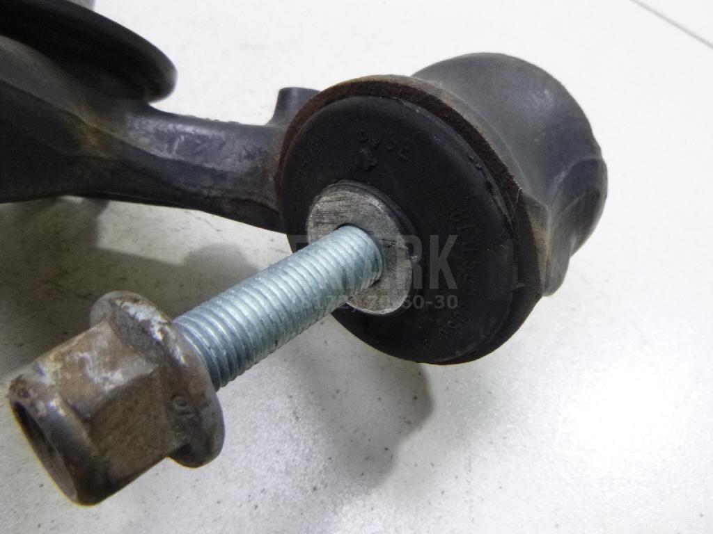 Кулак поворотный задний правый для  Audi V8 1988-1994