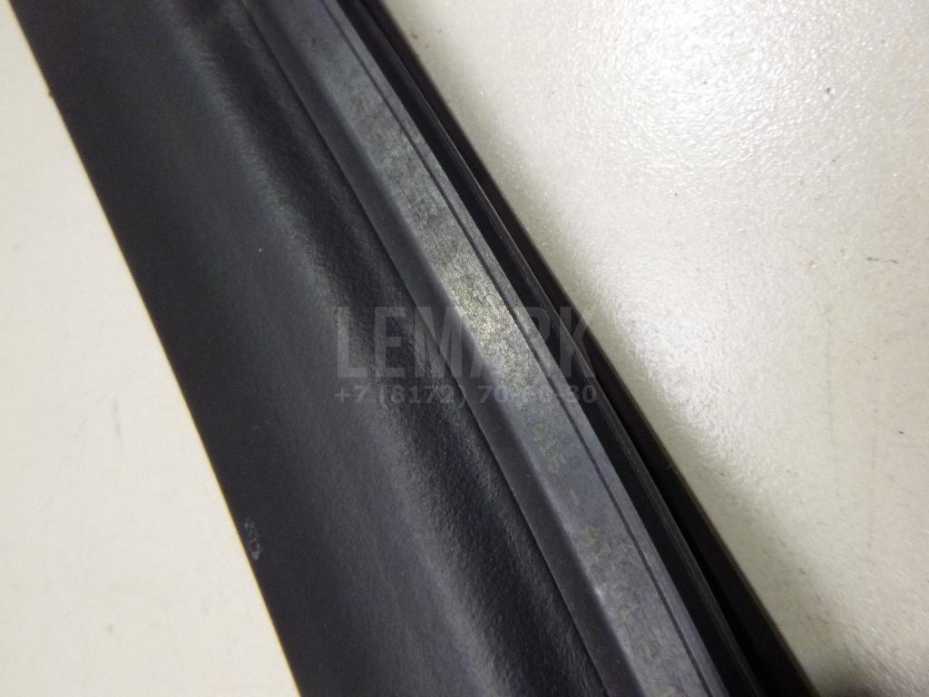 Уплотнитель капота для  BMW X5 E70 2007-2013