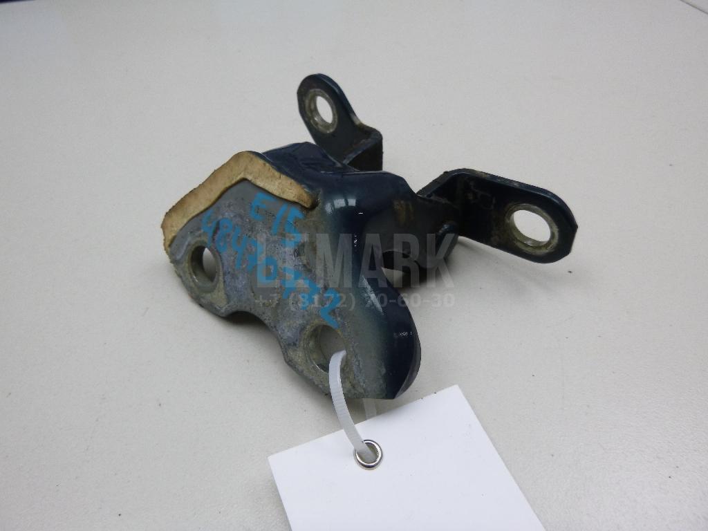 Петля двери задней правой верхняя 6875020121 Toyota