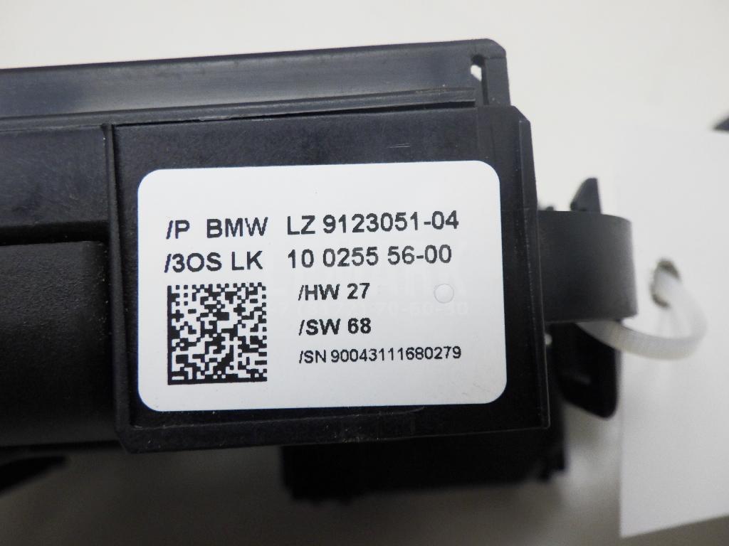 Переключатель подрулевой в сборе для  Audi A4 [B9] 2015