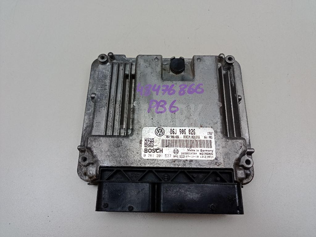 Блок управления двигателем 06J906026 VAG