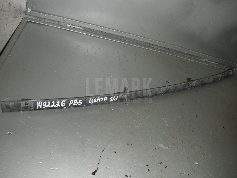 Направляющая заднего бампера 3B5807863 VAG