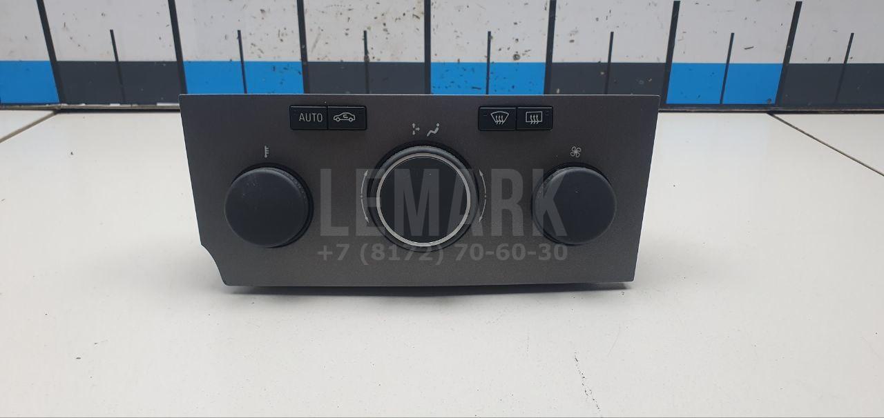 Блок управления отопителем 13122963 GM