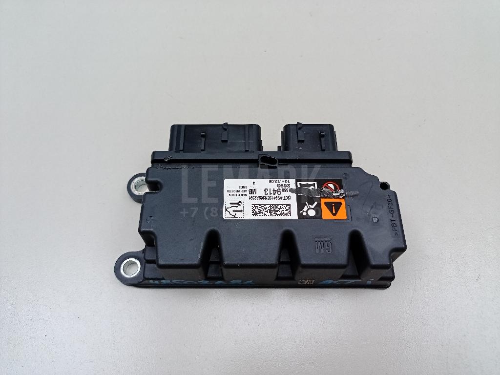 Блок управления AIR BAG 13599653 GM