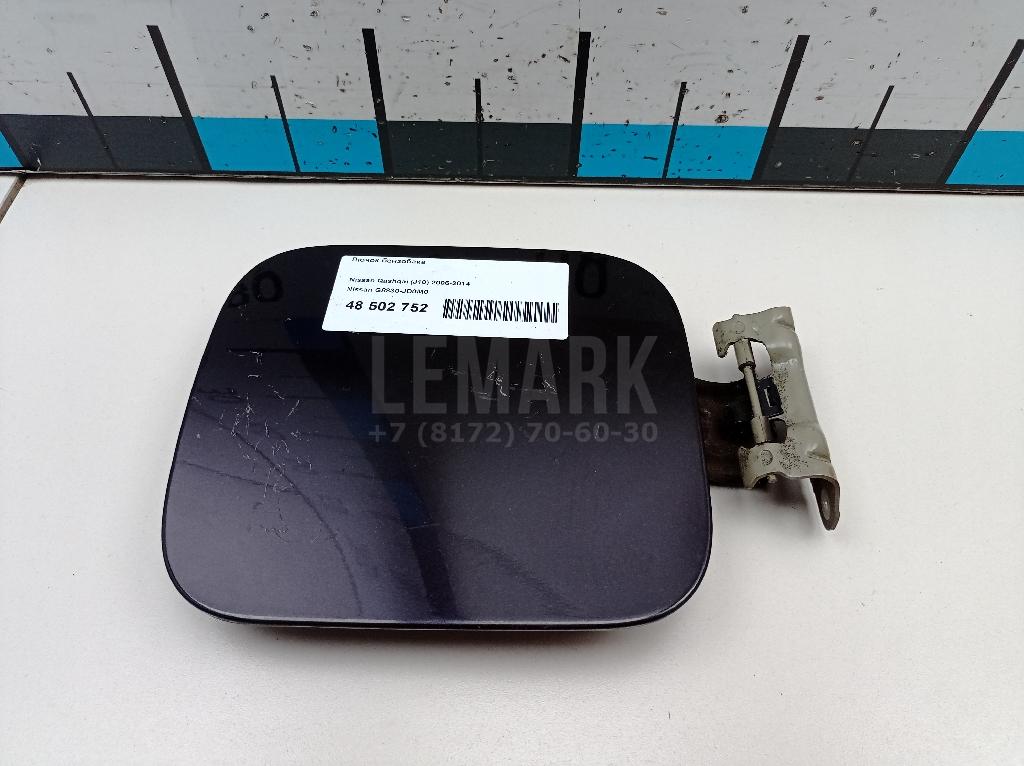 Лючок бензобака G8830JD0M0 Nissan