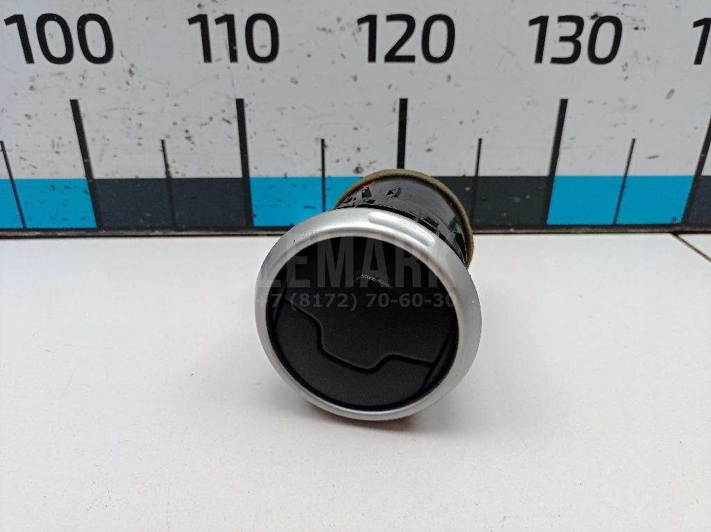 Дефлектор воздушный 68760JD10A Nissan