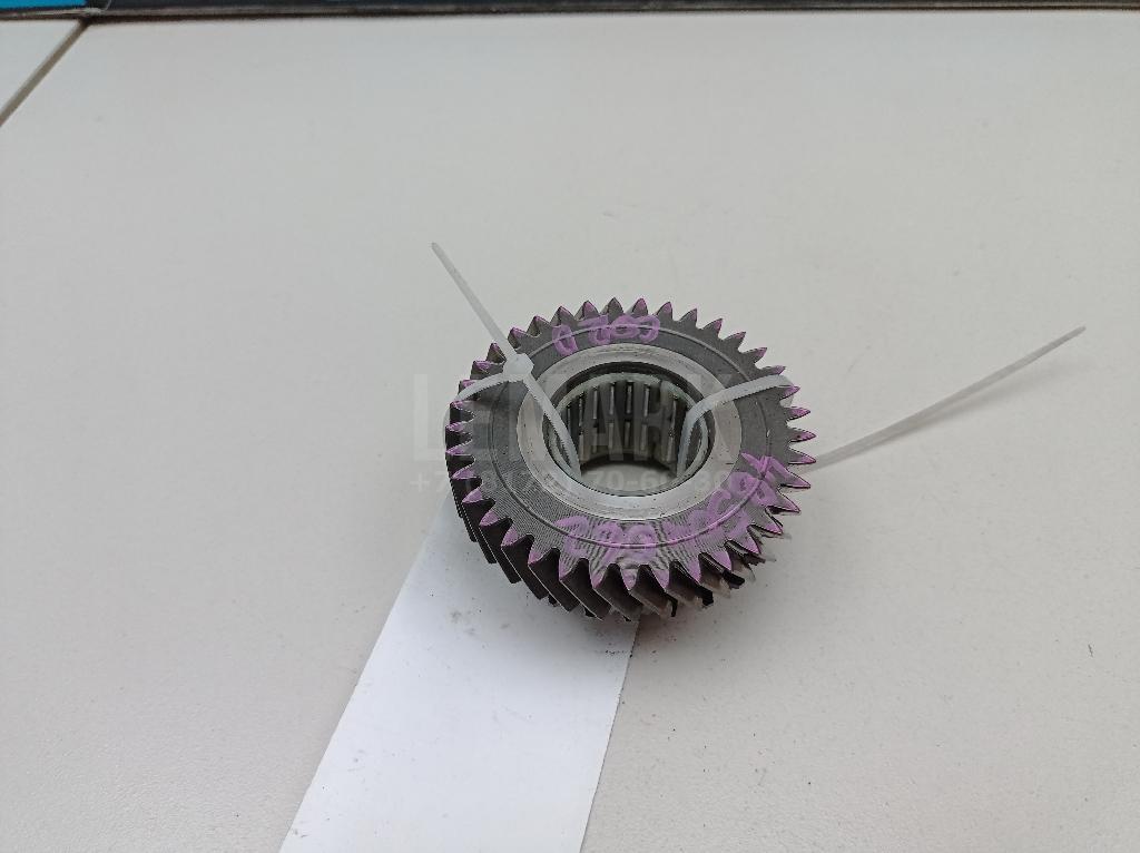 Шестерня КПП 5718073 GM