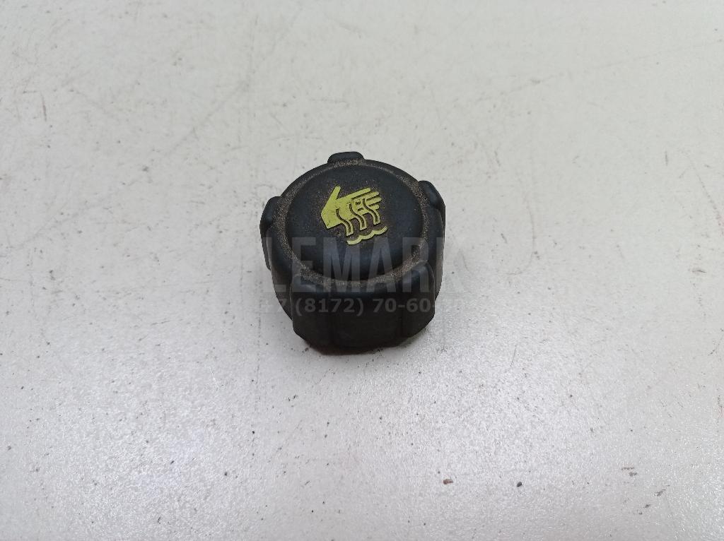Крышка расширительного бачка 8200048024 Renault