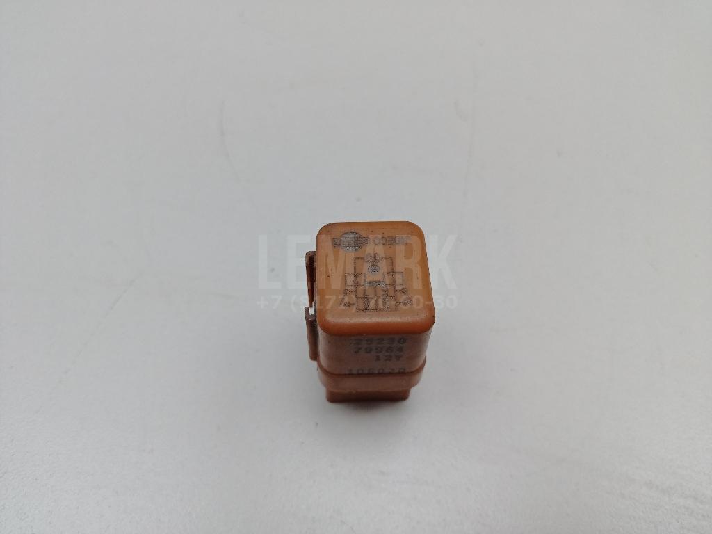 Реле 2523079964 Nissan