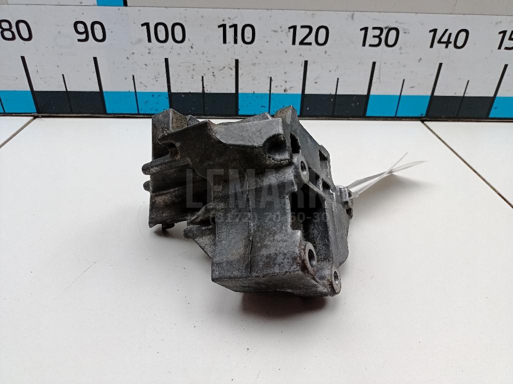 Кронштейн генератора для  Citroen C4 2004-2011