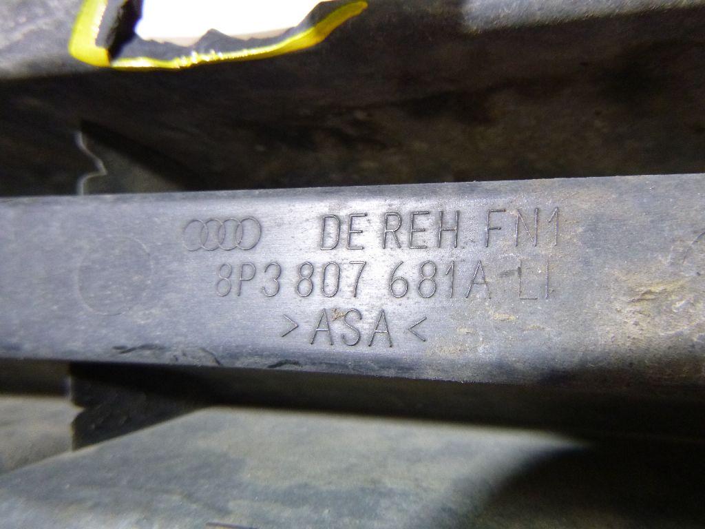 Решетка в бампер левая для  Audi A8 [4D] 1999-2002