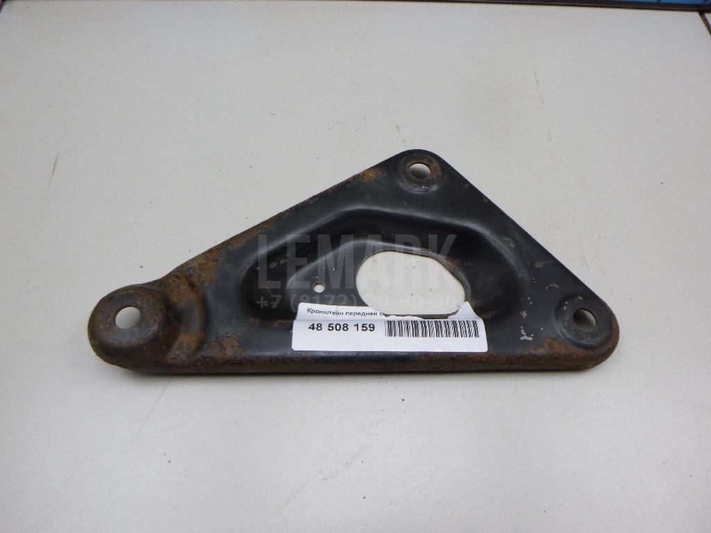 Кронштейн передней балки 302038 GM