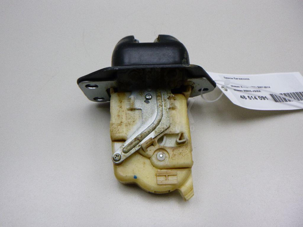 Замок багажника 90502JG00A Nissan