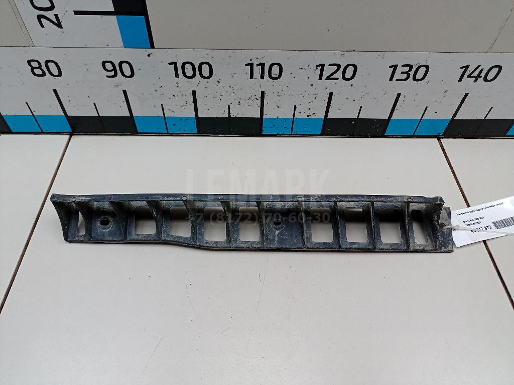 Направляющая заднего бампера левая 5L6807863 VAG