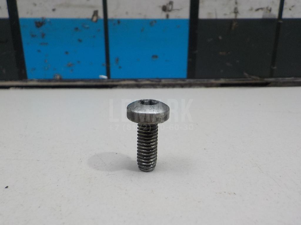 Болт 5650961 GM