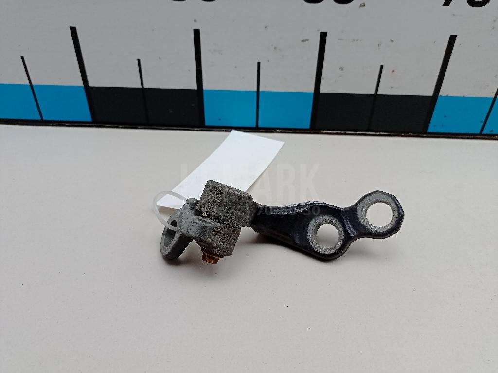 Петля двери задней левой нижняя для  Fiat Ducato 0-1990